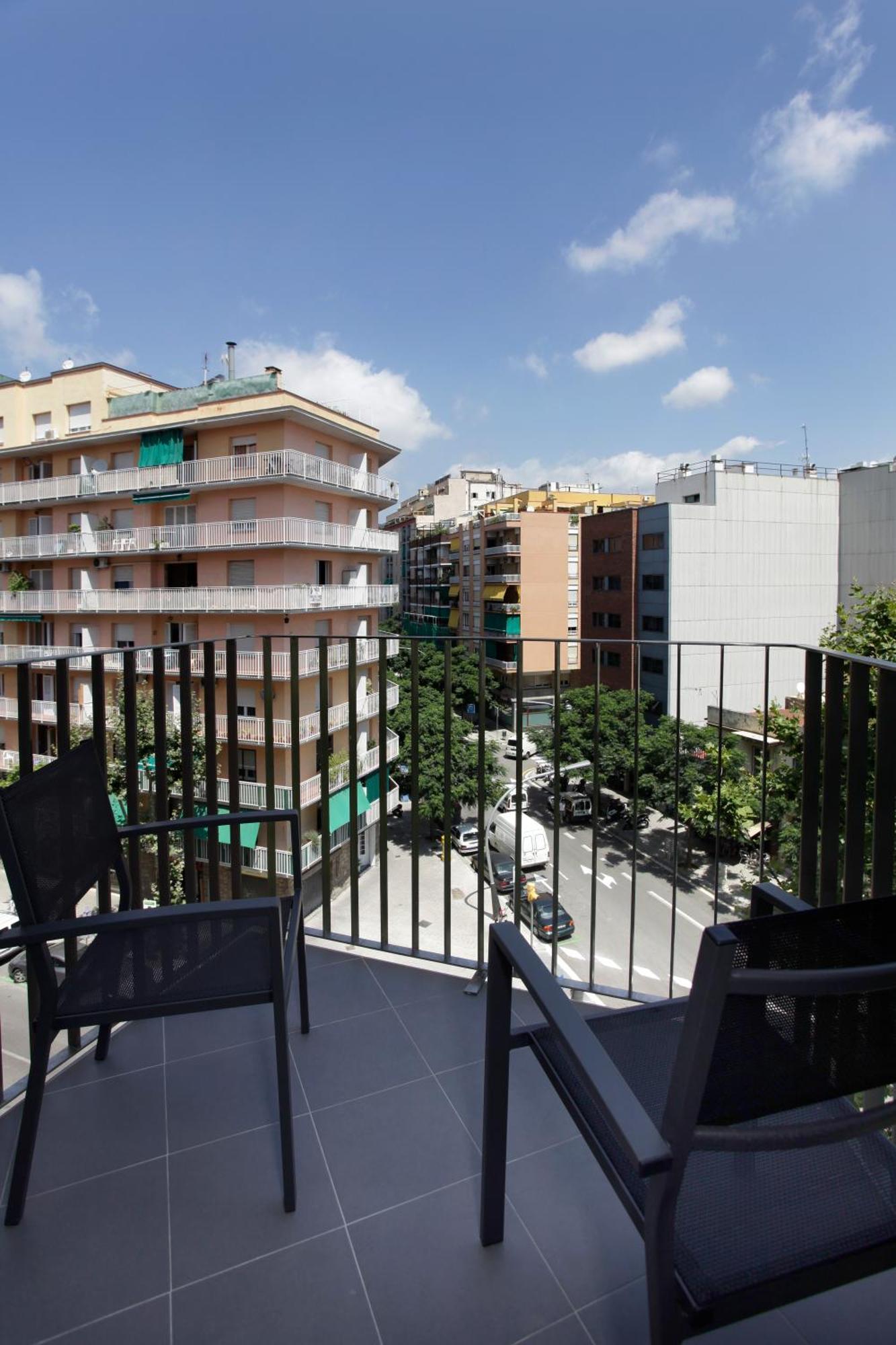 Fisa Rentals Les Corts Apartments Barcelona Exterior photo
